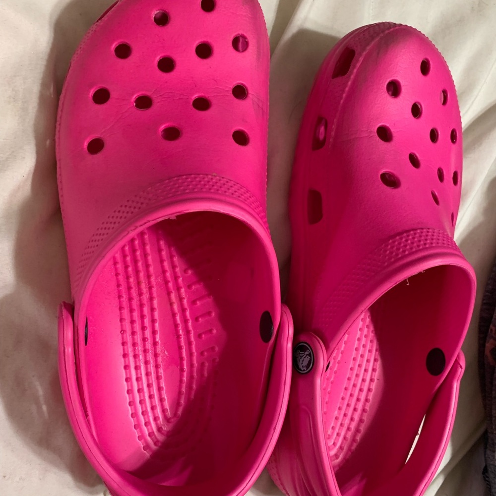 Pink crocs